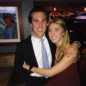 Meet your Posher, Chloe